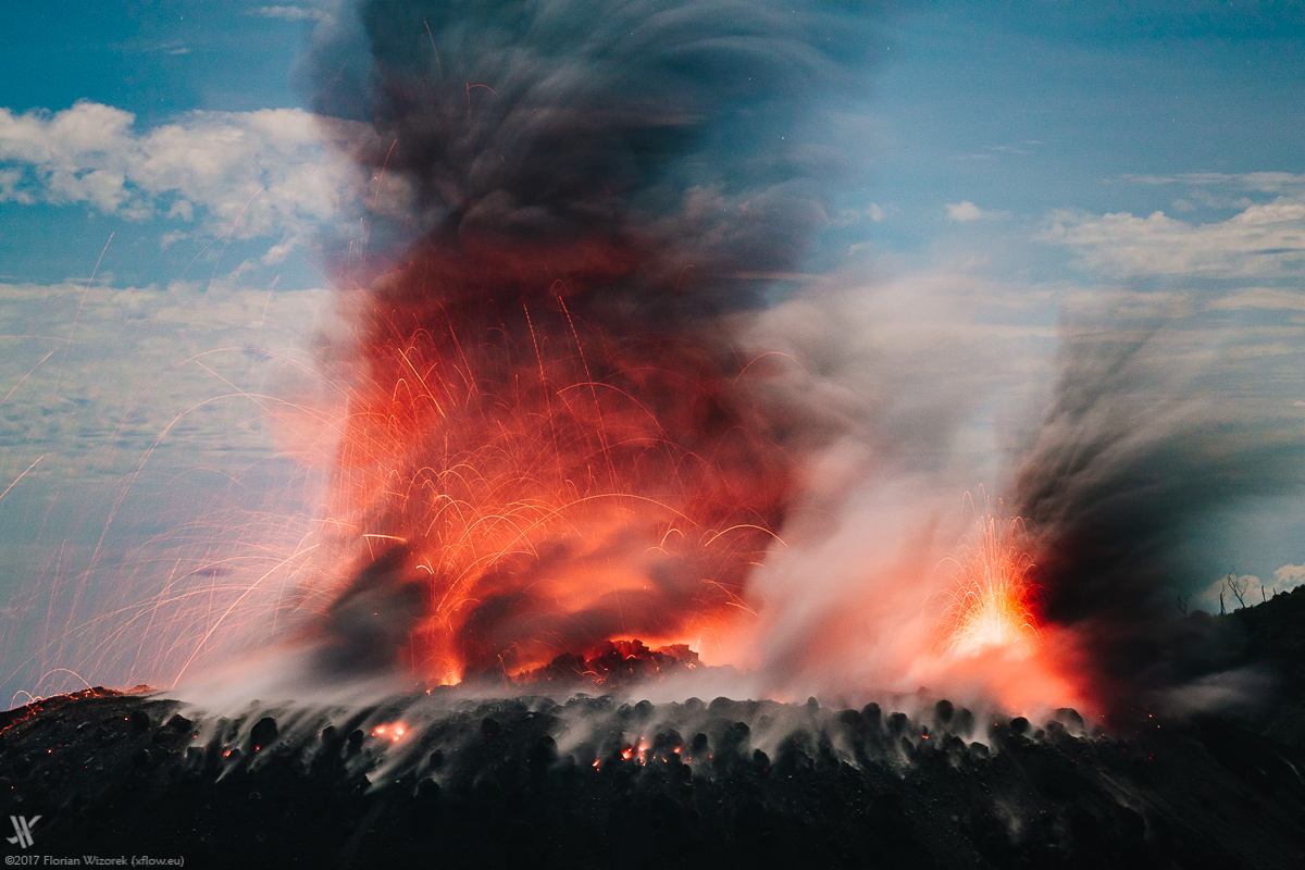 Lava dome and Strombolian eruption  of Ibu  volcano 